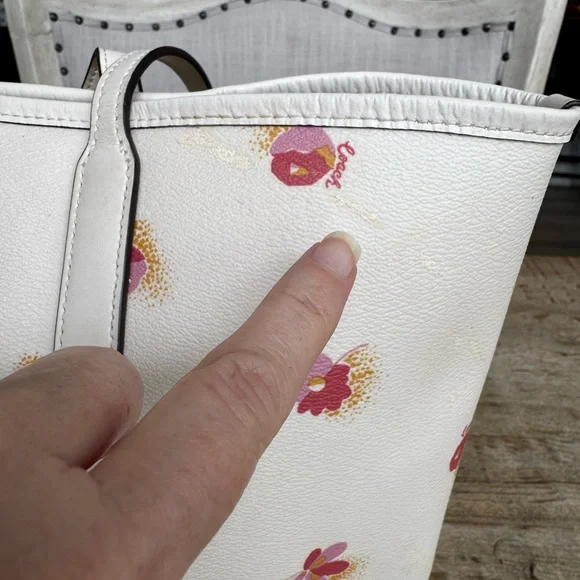 Coach Cream Leather Tote with Pink Floral Print - Picture 4 of 4